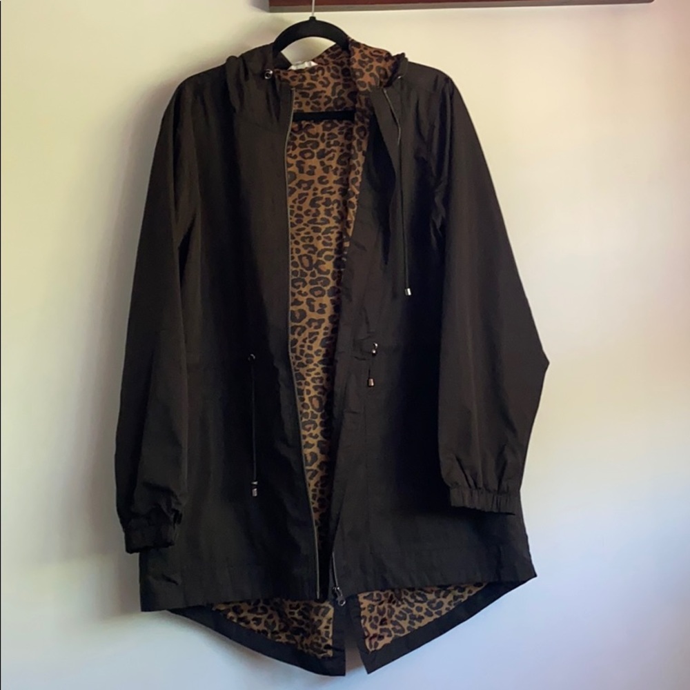 TIME AND TRU BLACK RAINCOAT TRENCH